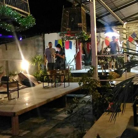 Shut Eye Party Hostel (Adults Only) Pai Εξωτερικό φωτογραφία