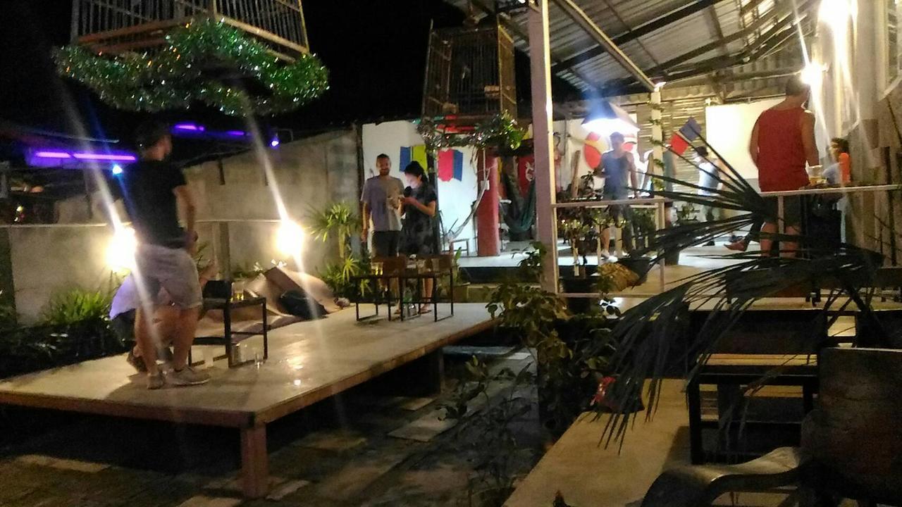 Shut Eye Party Hostel (Adults Only) Pai Εξωτερικό φωτογραφία